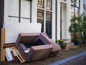 debarasare canapea, saltea , pat vechi cluj